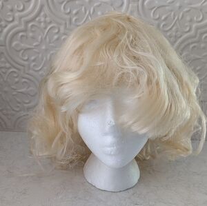 Wig blonde